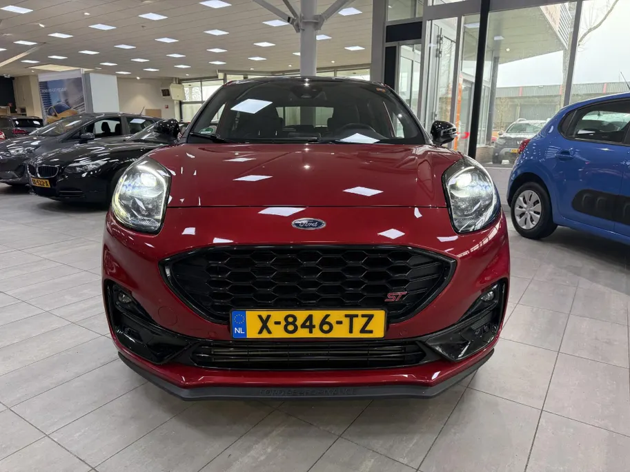 Ford Puma 1.5 EcoBoost ST-X 200 pk Performance Pack - Recaro sportstoelen - Navigatie - B&O Premium Audio - Winter Pack - Fantastic Red