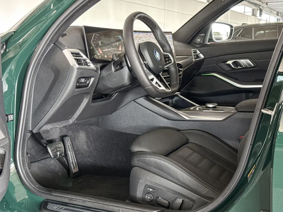 BMW 3 Serie Touring 330e M Sport Edition