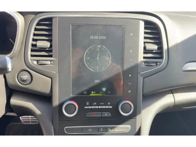 Renault Mégane 1.2 TCe 130 EDC ( automaat ) Bose | Half leder | Climat | Camera | Navigatie | Cruise |