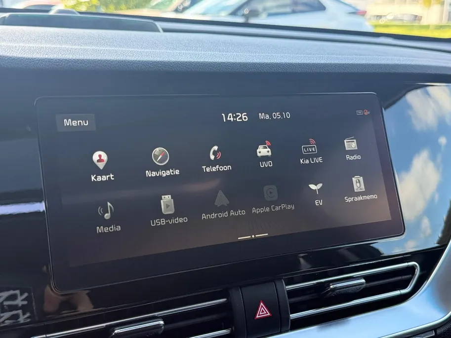 Kia e-Niro DynamicPlusLine 64 kWh | SOH 97,5% | Camera | Keyless | Schuifdak | Navi | Apple Carplay | Android Auto | Lichtmetalen Velgen |