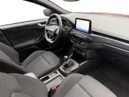 Ford Focus Wagon 1.0 EcoBoost Hybrid ST Line X Business | NL Auto | Dealeronderhouden | Winter Pack | Achteruitrijcamera | LMV | Apple Carplay & Android Auto |