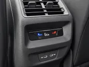 Volkswagen Tayron 1.5 eHybrid 272pk DSG R-Line Edition · Panoramadak · Inklap. Trekhaak · 360 Camera · Matrix LED · Dodehoeksensor · Stuur- & Stoelverwarming · Garantie t/m 16-02-2030 of 100.000km