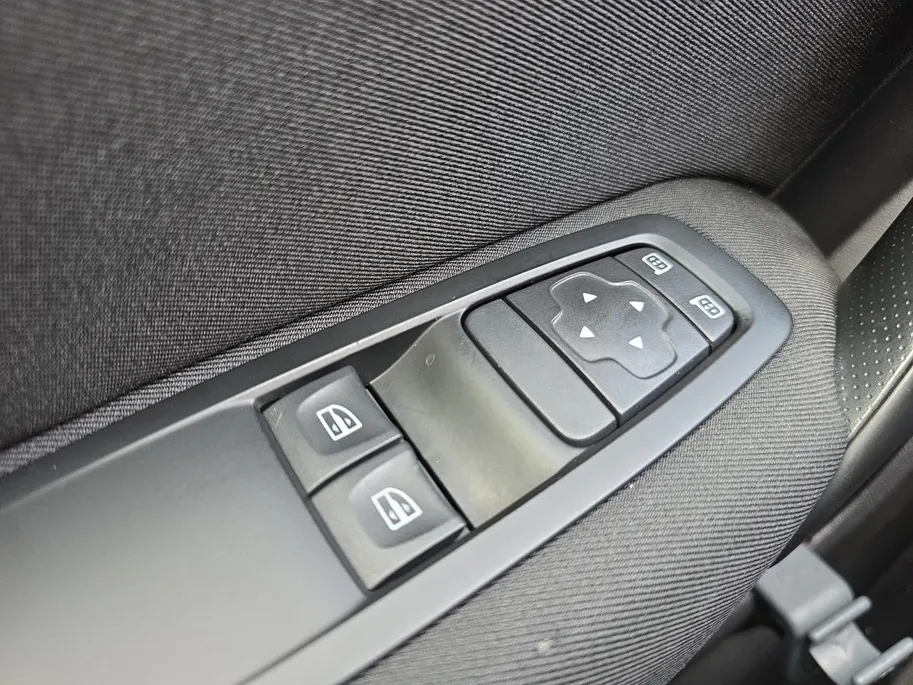 Renault Mégane Estate 1.2 TCe Life | Trekhaak | Cruise control | Bluetooth | DAB | 12 maanden garantie! |