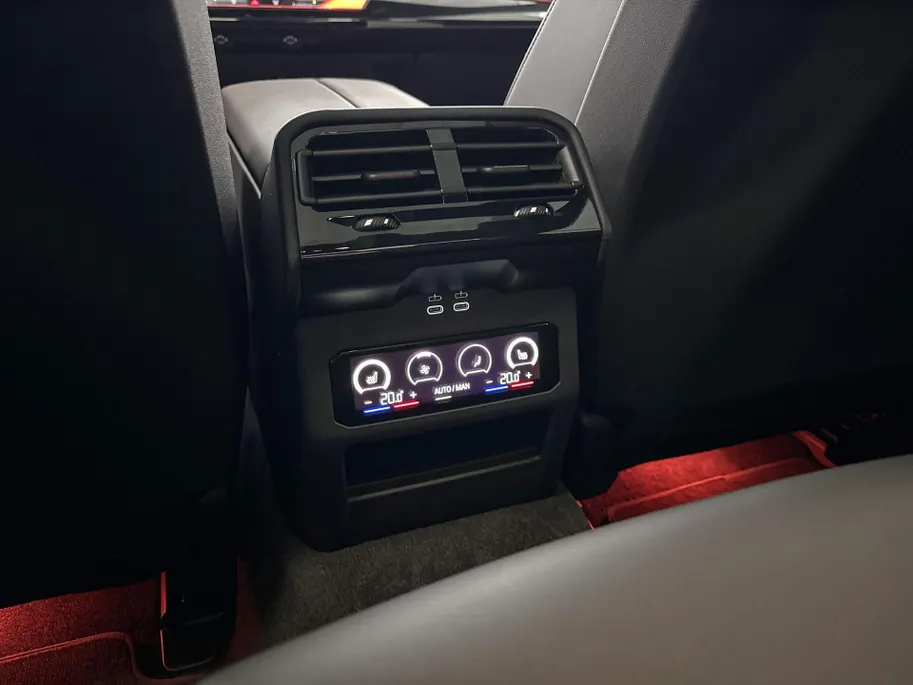 BMW 5 Serie Sedan 550e xDrive
