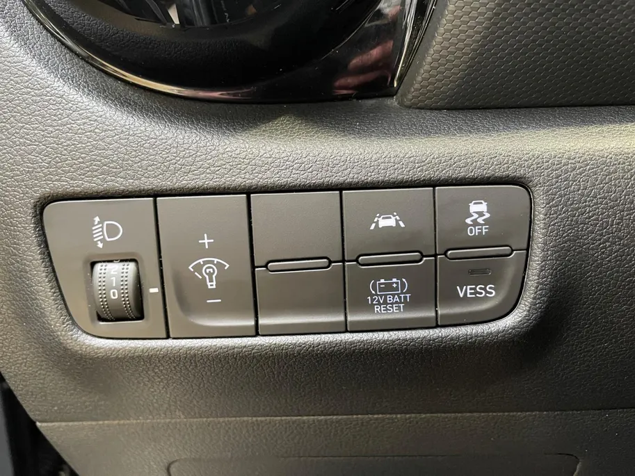 Hyundai Kona 1.6 GDI HEV Comfort | Navigatie | Parkeer sensoren| Climate Control| Camera| Lichtmetalen velgen| Apple Carplay/Android Auto| Cruise Control