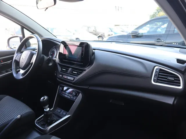 Suzuki S-Cross 1.4 BoosterJet Hybrid Select | Carplay | Trekhaak | All Seasons VERKOCHT