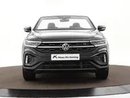 Volkswagen T-Roc Cabrio 1.5 TSI 150pk DSG R-Line · Camera · Apple/Android Car Play · Stoel-& Stuurverwarming · P-Sensoren · 18'' Inch ·