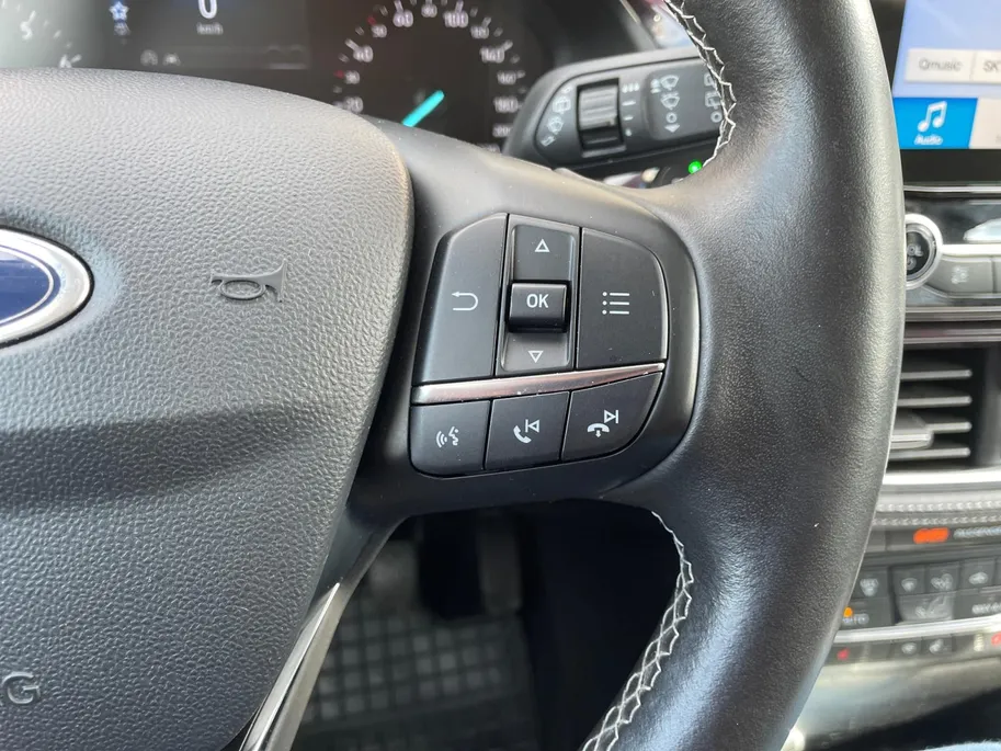 Ford Fiesta 1.0 EcoBoost Vignale 125PK | Adaptieve Cruise Control | B&O | Half leder | Camera | Keyless Entry | Privacy Glass | Winter Pack | Parkeersensoren | Navigatie | All weather banden