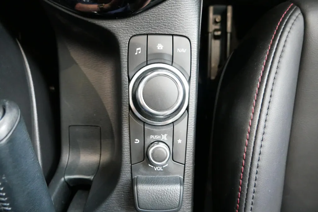 Mazda CX-3 2.0 SkyActiv-G 120 TS+ *Airco*Parkeersensoren*Leder*Trekhaak*Hoge instap!