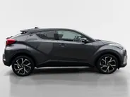 Toyota C-HR 1.8 Hybrid Bi-Tone LM VELGEN | LEDER BEKLEDING | STOELVERWARMING | CLIMA | NAVI
