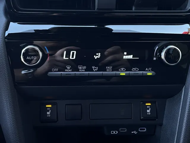 Toyota Yaris Cross 1.5 Hybrid 130 First Edition | Comfort Pack