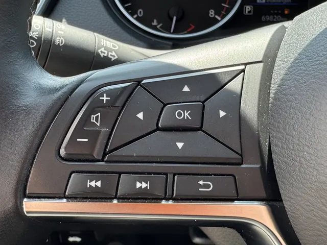 Nissan QASHQAI 1.3 DIG-T Premium Edition automaat