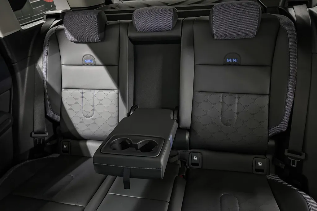 MINI Countryman C