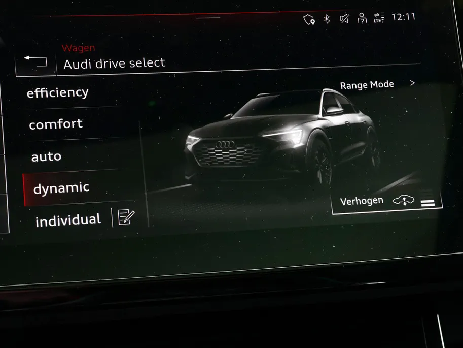 Audi Q8 Sportback e-tron 55 quattro S Edition 408pk / 115 kWh · SOH 93,6% · Panoramadak · 360 Camera · Luchtvering · Keyless · 360 Camera · Keyless · Matrix LED · 22'Velgen ·