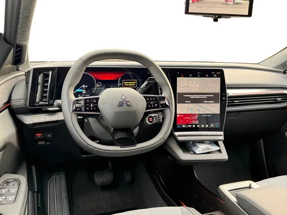 Mitsubishi Eclipse Cross Intense+ 87 kWh | ACTIEPRIJS INCL. € 4.000,- KORTING |