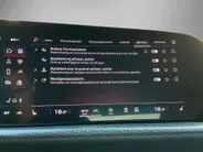 Audi Q5 2.0TFSIe-hybrid 220kW/299PK S Line quattro · Panoramadak · 360°Camera + Parkeersensoren · Apple/Android Car Play · Garantie t/m 25-09-2029 of 80000km.