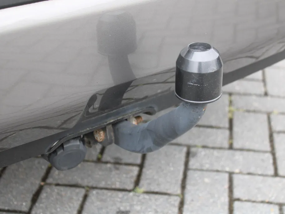 Toyota RAV4 2.5 Hybrid AWD Dynamic | 18' LM | Trekhaak | Camera binnenspiegel | 360 Camera | Cruise adapt. | Dodehoek detectie | Elek. achterklep | LM winterset |