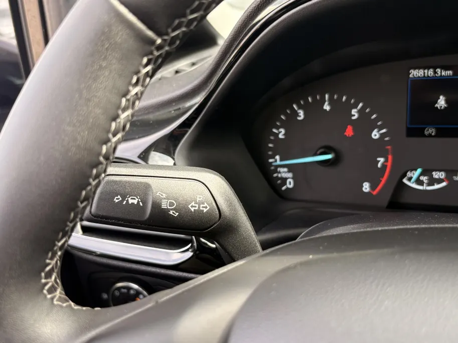 Ford Fiesta 1.0 EcoBoost Hybrid Titanium PARKEERSENSOREN ACHTER I ALL SEASON BANDEN I APPLE CARPLAY / ANDROID AUTO I