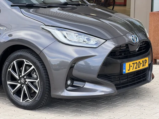 Toyota Yaris 1.5 Hyb. Dynamic | 1e Eigenaar | Dealer Onderhouden | Camera |