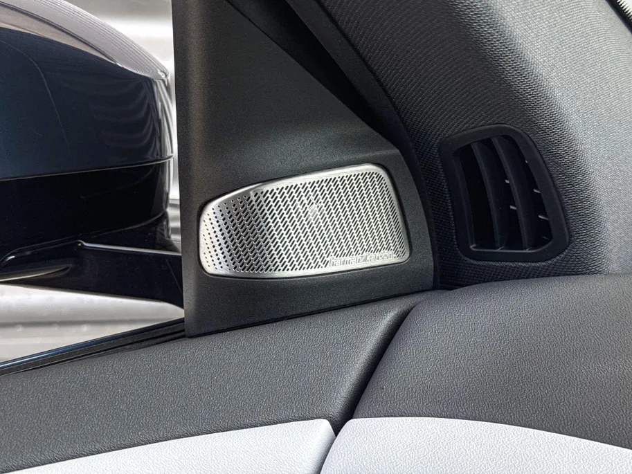 BMW iX3 50 xDrive 113 kWh