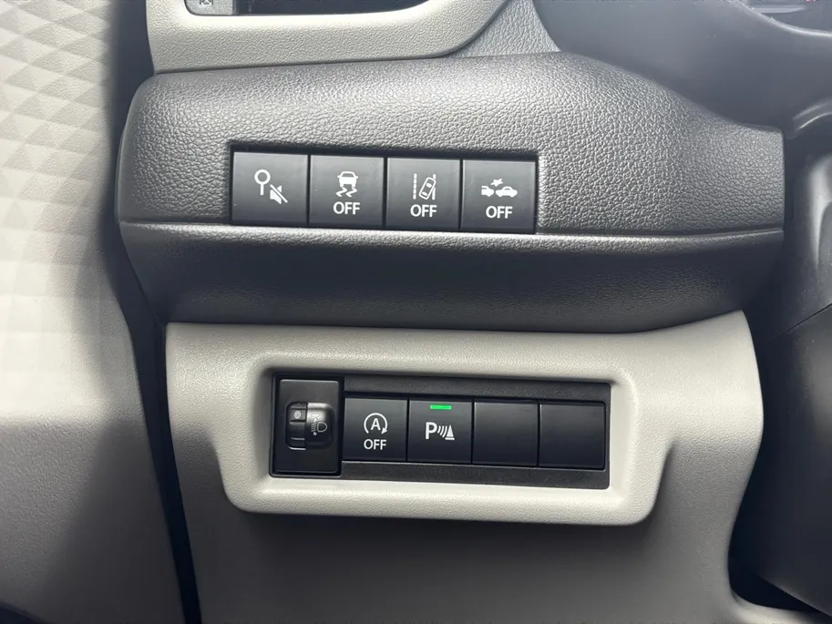 Suzuki Swift 1.2 Select Smart Hybrid | Achteruitrijcamera | Stoelverwarming | Apple/Android Carplay | Climate Control | Fabrieksgarantie! |