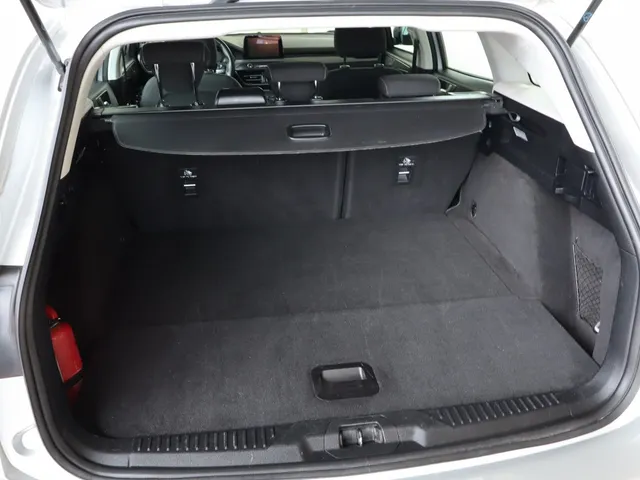 Ford Focus Wagon 1.0 EcoBoost Hybrid Connected | Nieuw model