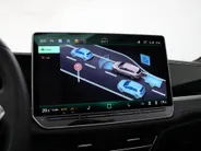 Volkswagen Passat Variant 1.5 eTSI 272pk DSG R-Line Edition · Panoramadak · Camera · Inklap. Trekhaak · Harman Kardon Sound · Head-Up Display · Massagefunctie · Garantie t/m 13-03-2030 of 100.000km