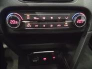 Kia Ceed Sportswagon 1.0 T-GDi DynamicLine | All-season banden | BTW-auto | Achteruitrijcamera | Parkeersensoren voor- en achter | Navi | Apple/Android Carplay | Cruise & Climate control | NAP