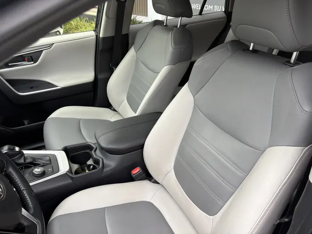 Toyota RAV4 2.5 Hybrid AWD Executive | Memory | JBL | Blindspot | Trekhaak