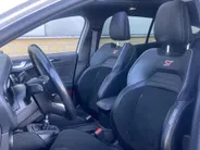 Ford Focus 2.3 EcoBoost ST-3 Performance 280 pk Performance Pack - Recaro Sportstoelen - Panoramadak - Adaptieve LED verlichting Trekhaak