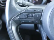 Toyota Yaris 1.5 Hybrid Launch Edition | 17' LM | Clima | Cruise adapt.| PDC V+A | Camera | HUD | Keyless | Navi | 1e eigenaar |