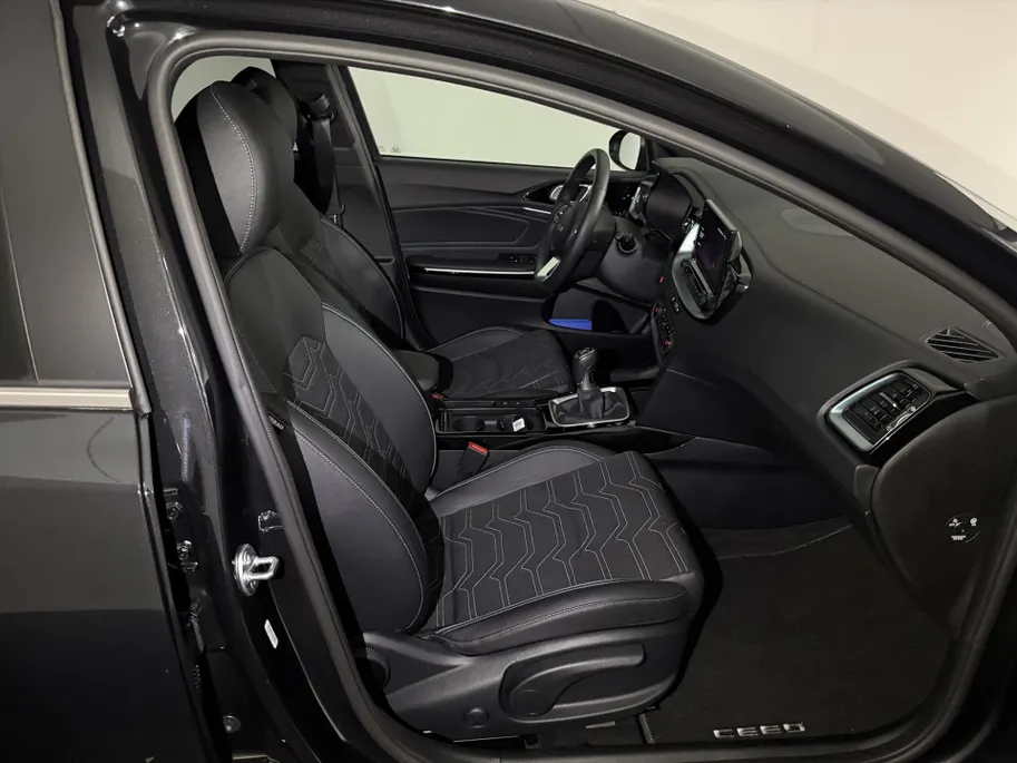 Kia Ceed Sportswagon Sw 1.0 T-GDi 100pk Design Edition
