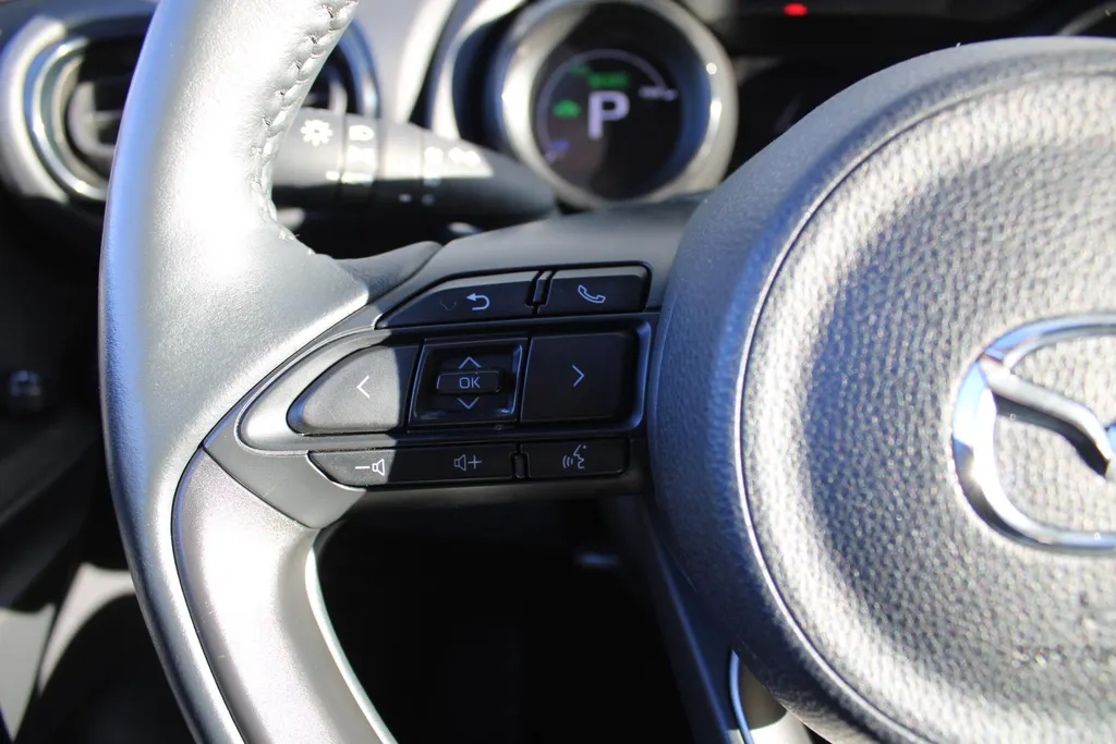 Mazda 2 Hybrid 1.5 Select | Airco | Navi | Cruise | PDC | Head-up display | Camera |
