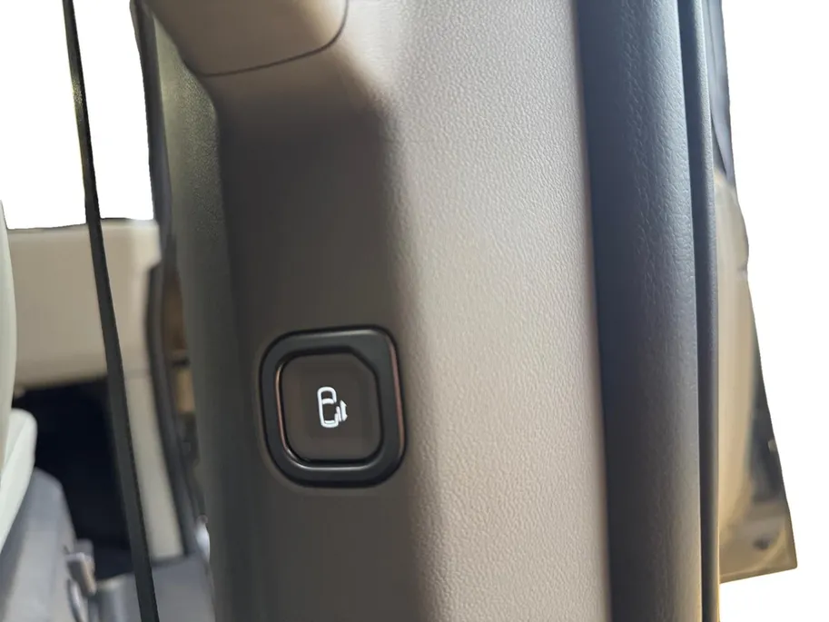 Kia PV5 Passenger Elite Executive 71.2 kWh | Nieuw te bestellen! | 412 Km bereik | Ruimte en comfort | NU €3000 inruilpremie + €500 korting op KIA laadpaal