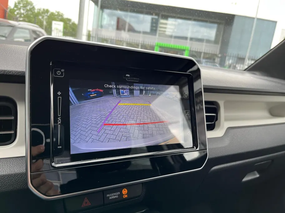 Suzuki Ignis 1.2 Smart Hybrid Style | Climate Control | Stoelverwarming | Achteruitrij Camera | Apple/Android Carplay | Navigatie |