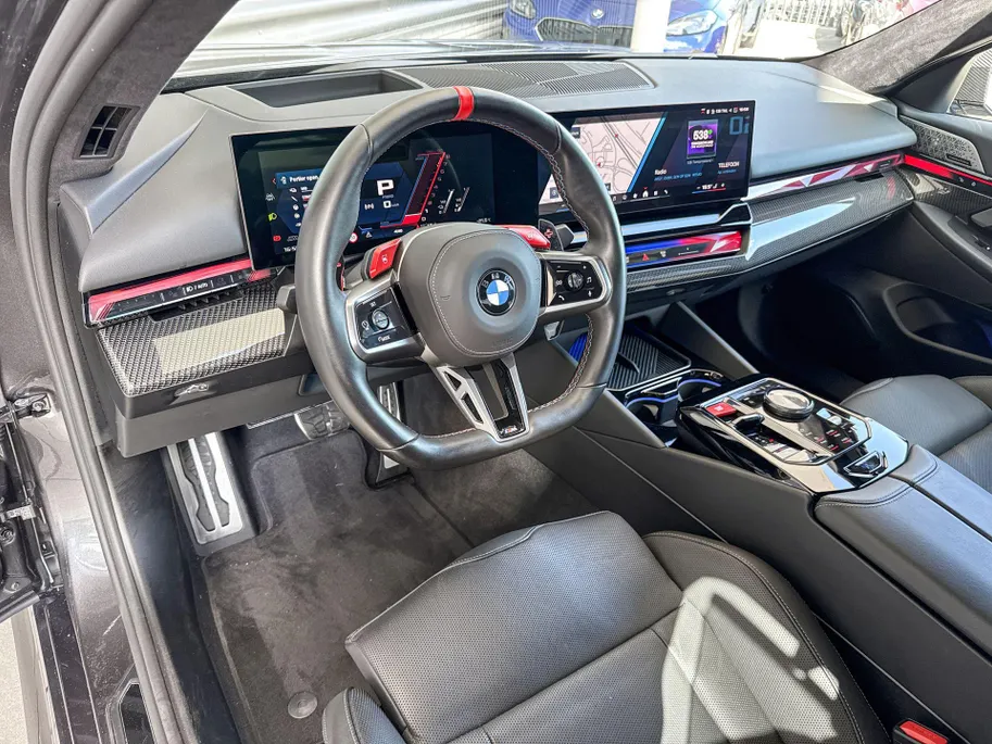 BMW M5 Sedan 