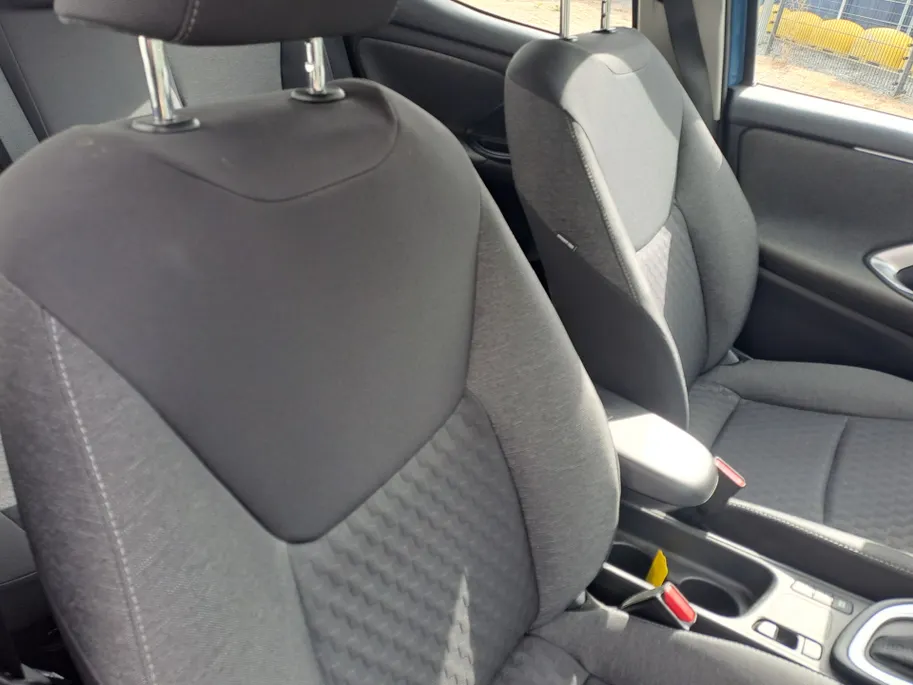 Toyota Yaris 1.5 Hybrid Dynamic | Camera | Navi |  Apple Carplay/Android Auto | Cruise control adaptief | DAB | Automaat | ECC