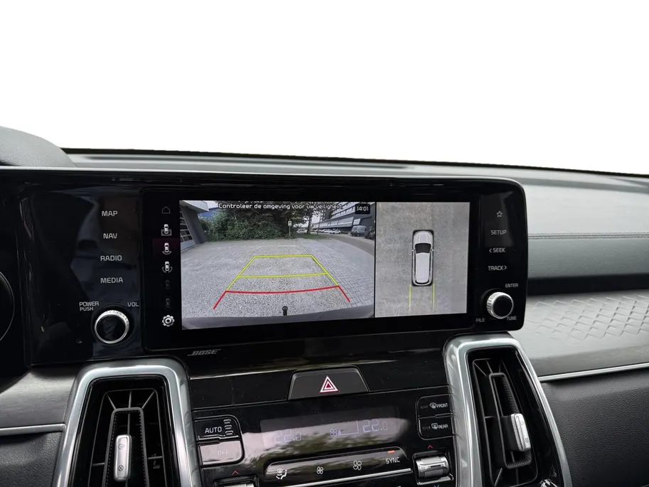Kia Sorento 1.6 T-GDI Plug-in Hybrid 4WD Edition 7p. | Dealer onderhouden | Trekhaak | Apple Carplay / Android Auto | Navigatiesysteem | Elektrisch Schuif / Kanteldak | Head-up Display |  Elektrisch Verstelbare Voorstoelen | Bestuurdersstoel Met geheugen | Stoelverwa