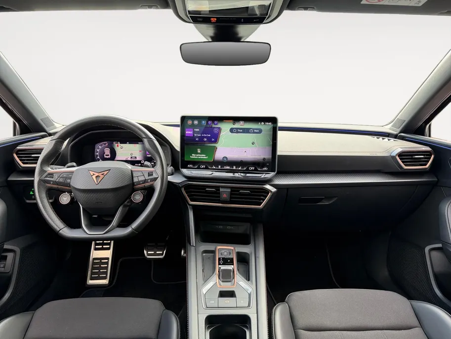 CUPRA Leon 1.5 TSI e-Hybrid DSG-autom. Business elektr. WLTP tot 130km | Camera | Stoel/Stuurverwarming | Adaptief Cruise Control | Dodehoek Detectie | Climate Control | DAB | Navigatie | Full Led | Keyless