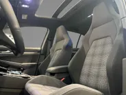 Volkswagen Golf 1.5 eHybrid 272pk DSG GTE · Panoramadak · Camera · Matrix LED · Stuur- & Stoelverwarming · Head-Up Display · Garantie t/m 09-09-2030 of 100.000km