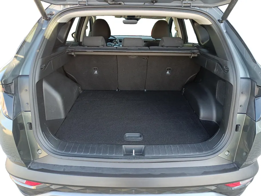 Hyundai Tucson 1.6 T-GDI HEV Comfort Smart | Trekhaak | Elektrische achterklep | Navigatie | Parkeersensoren voor en achter |