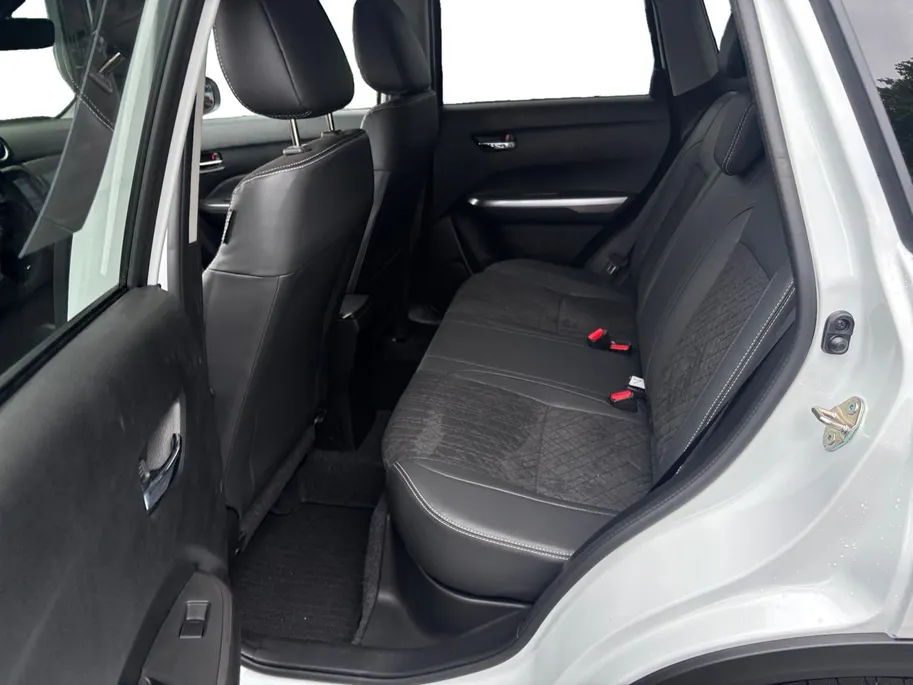 Suzuki Vitara 1.4 Boosterjet Style Smart Hybrid | €2000 KORTING OP VOORRAAD MODELLEN | OP=OP |