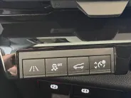 Renault Austral 1.2 E-Tech full hybrid 200 techno *Navi+Camera*Two-Tone*Climate*Aut. Achterklep*Mooie Auto!