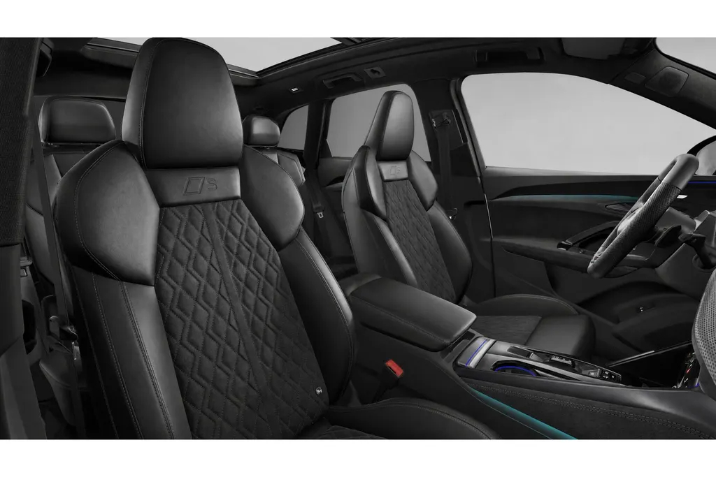 Audi Q5 e-hybrid quattro S edition Competition 367 PK · Head-Up display · B&O Premium 3D · Sportstoel S dynamica/leder