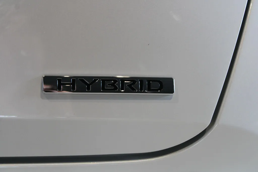 Nissan Juke 1.6 Hybrid Pulse | Bose audio | 360grd camera | Dodehoeksensoren| Lederen bekleding | Apple carplay & Androidauto | Pro-pilot | Stuur-, en Stoel- en voorruitverwarming |