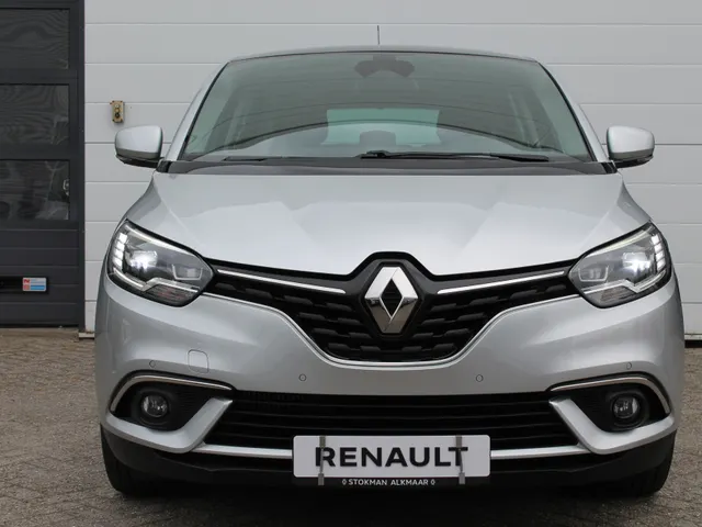 Renault Scénic 1.3 TCe Intens 140 PK | Trekhaak | Panoramisch dak | ECC | Camera achter | 1850 KG geremd |