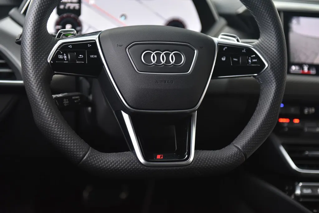 Audi e-tron GT RS