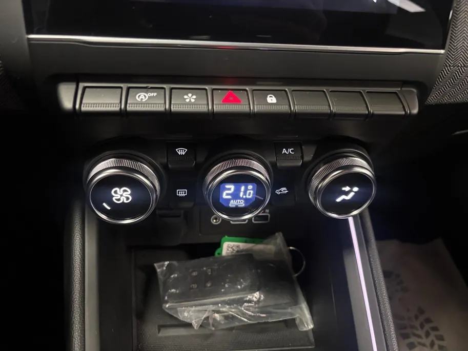 Renault Clio 1.0 TCe 90 GPF techno NAVI AIRCO CAMERA PARKEERSENSOREN CRUISE CONTROLE APPLE CARPLAY ANDROID AUTO LEUKE AUTO MET HELE MOOIE KLEUR