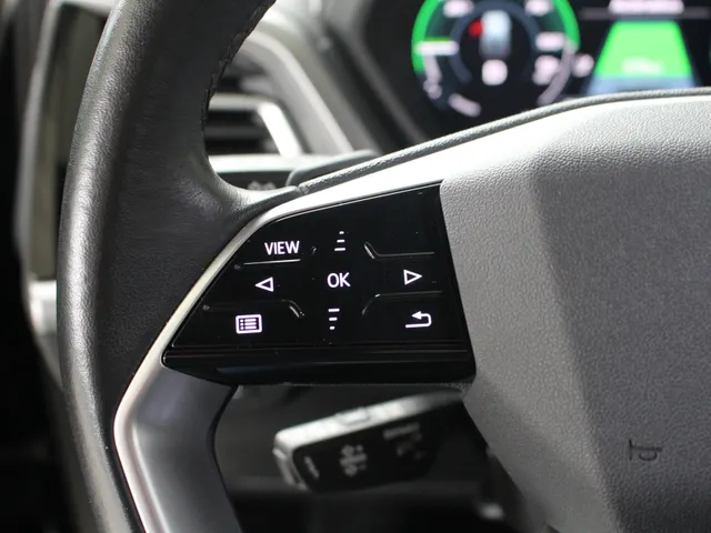 Audi Q4 e-tron 40 Advanced edition 77 kWh Navigatie | Inklapbare spiegels | Stoelverwarming | 98% SoH
