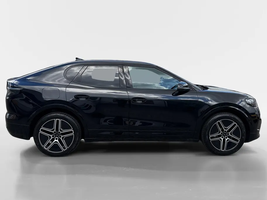 Ford Capri Premium Standard Range RWD 52 kWh | Uit Voorraad Leverbaar | €3.500,- Ready Set Ford Bonus | 374km WLTP Rijbereik | Warmtepomp | Draadloze Apple Carplay & Android Auto | B&O Premium Audio | Verwarmbare Voorstoelen | Adaptieve Cruise Control